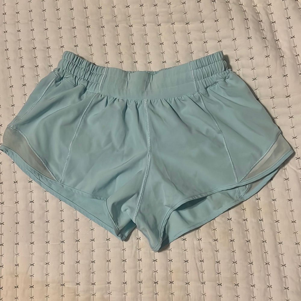 Lululemon Hotty Hot Shorts 💙